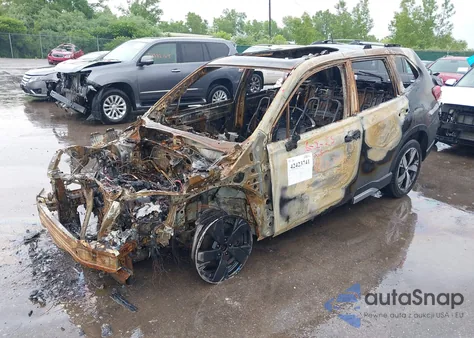 2021 Subaru Forester Touring z USA, uszkodzony, nr VIN JF2SKAXC3MH408557